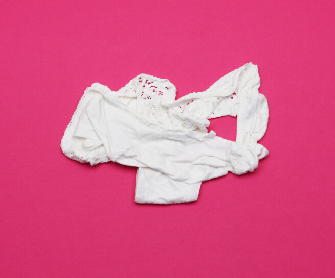 Yvonne Mullock | My Panties: Balled Up | 2021 | porcelain | size medium